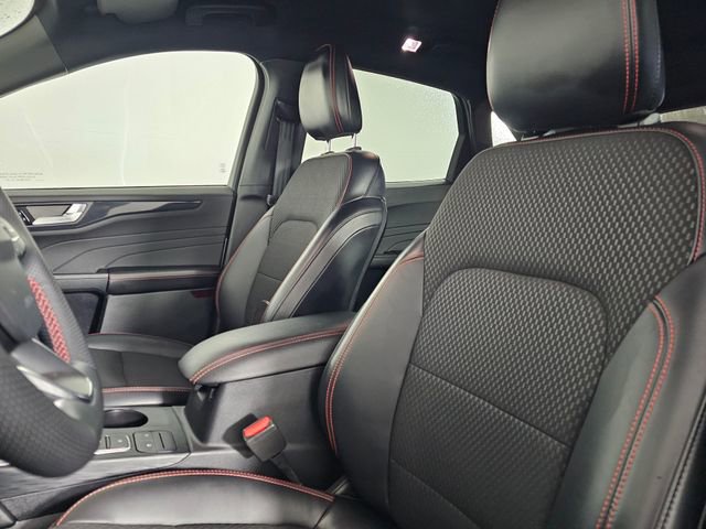 Used 2023 Ford Escape ST-Line image 25