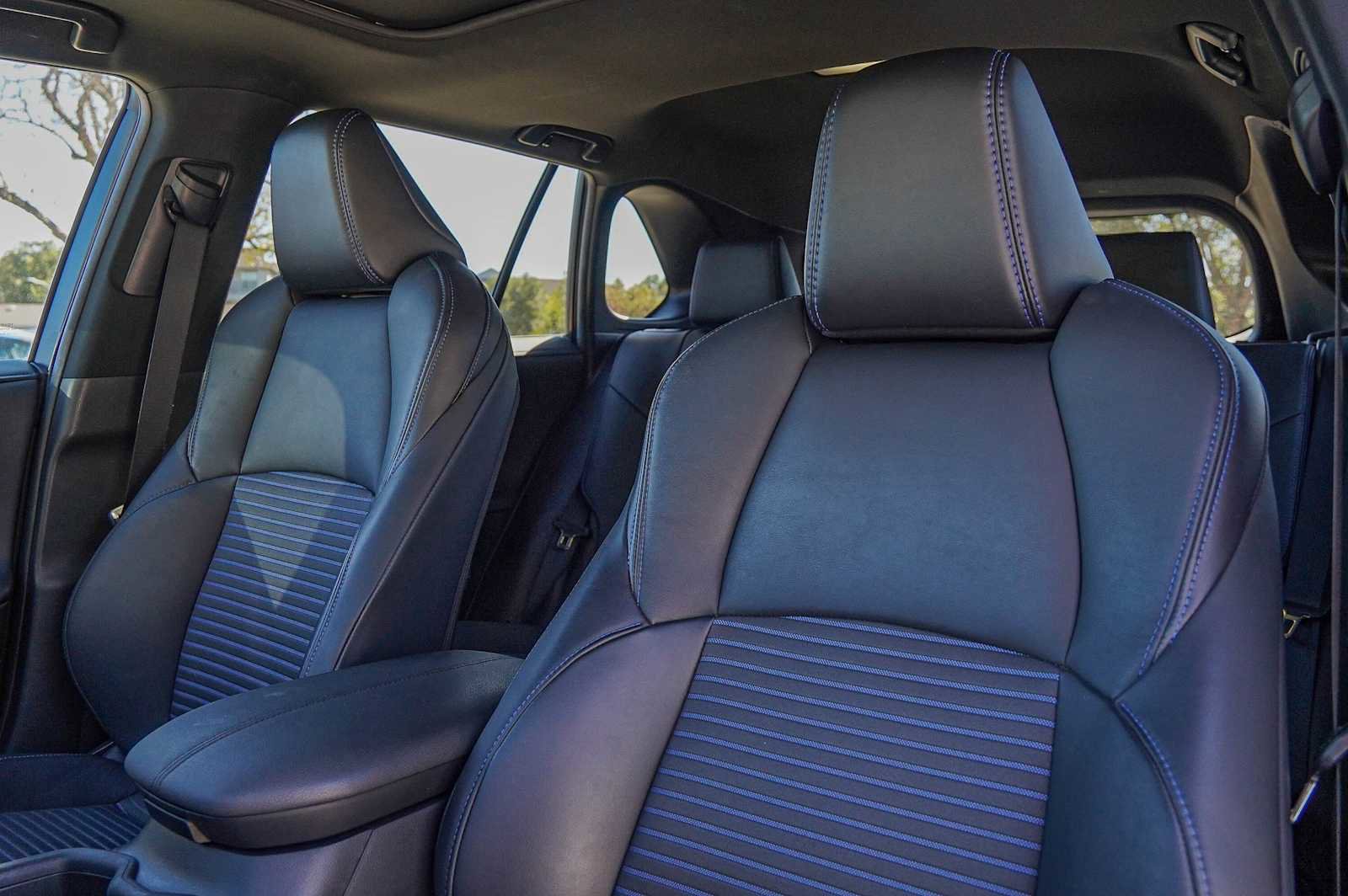 Used 2022 Toyota RAV4 XSE image 11