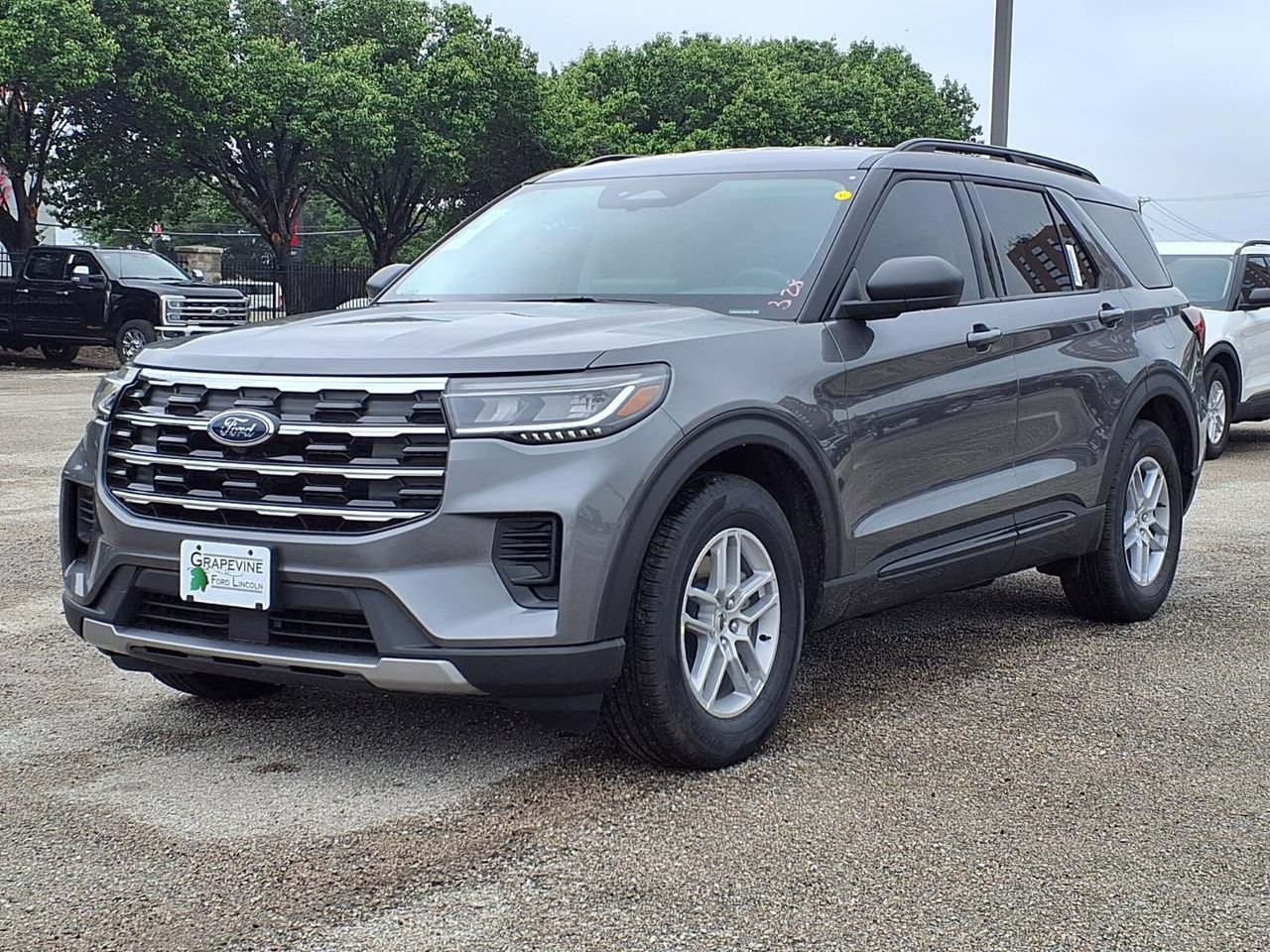 New 2026 Ford Explorer Active RWD image 1
