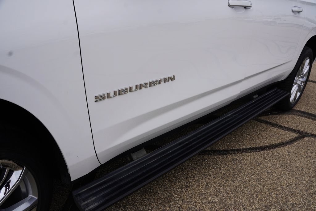 Used 2021 Chevrolet Suburban High Country w/ Premium Package AWD/4WD image 14
