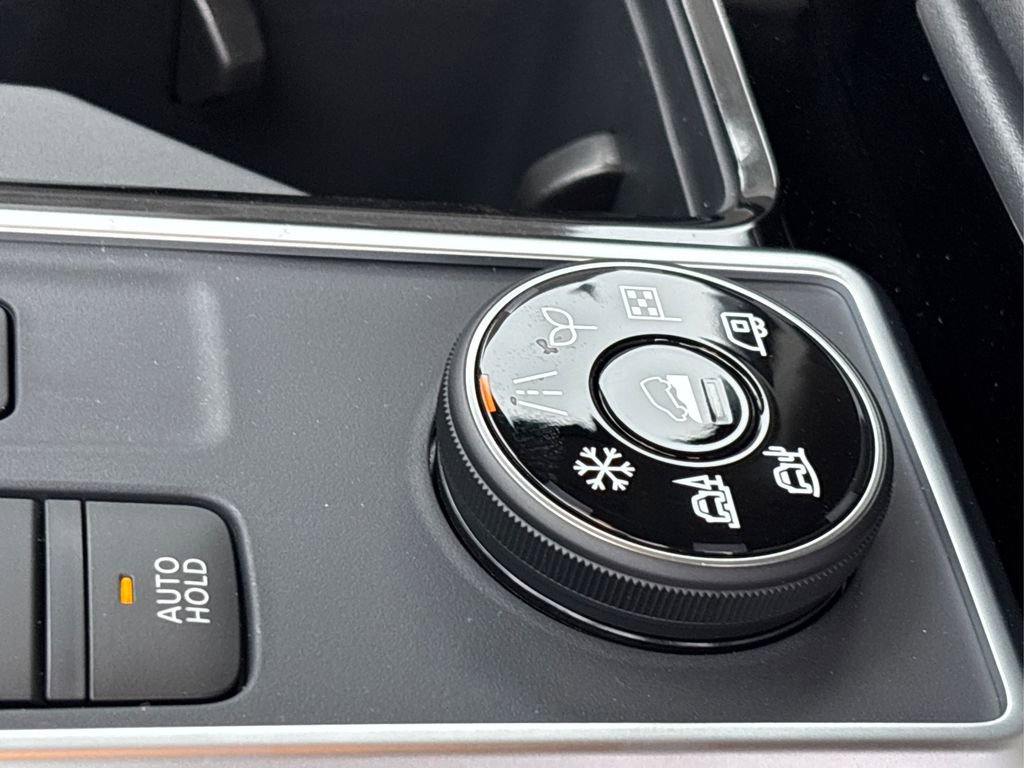 New 2025 Nissan Pathfinder SL image 29