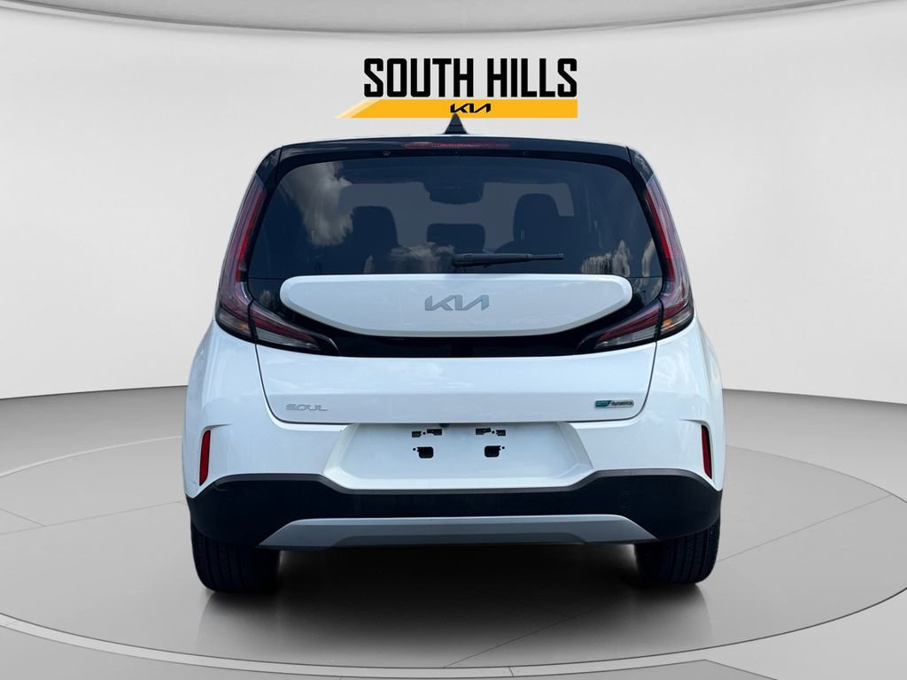 Used 2023 Kia Soul EX FWD image 4