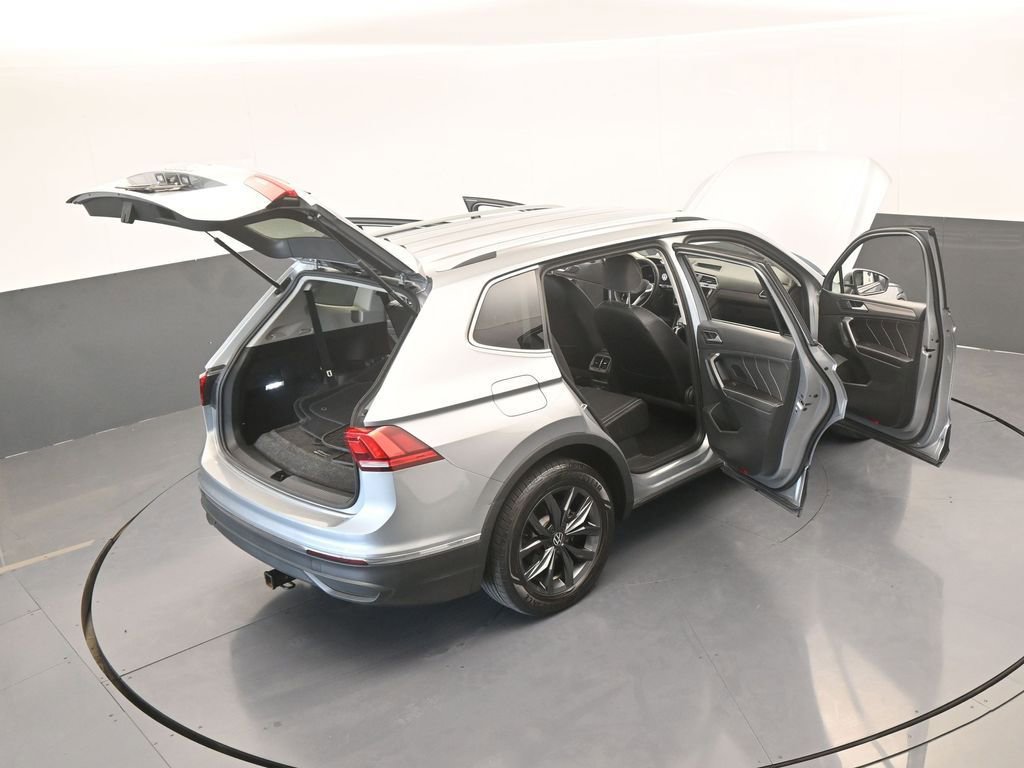 Used 2023 Volkswagen Tiguan SE image 69
