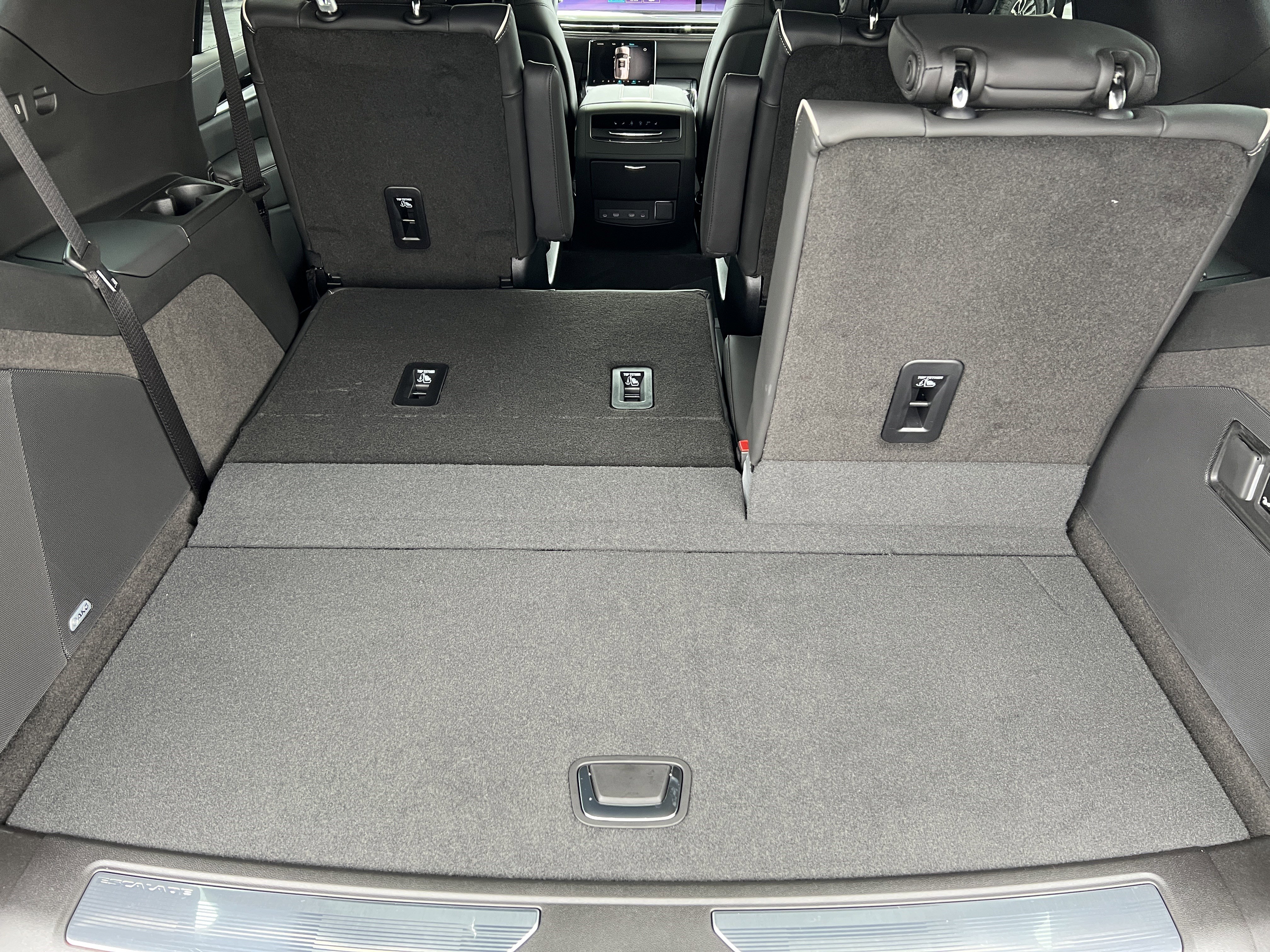 New 2026 Cadillac Escalade Sport w/ Touring Package image 18