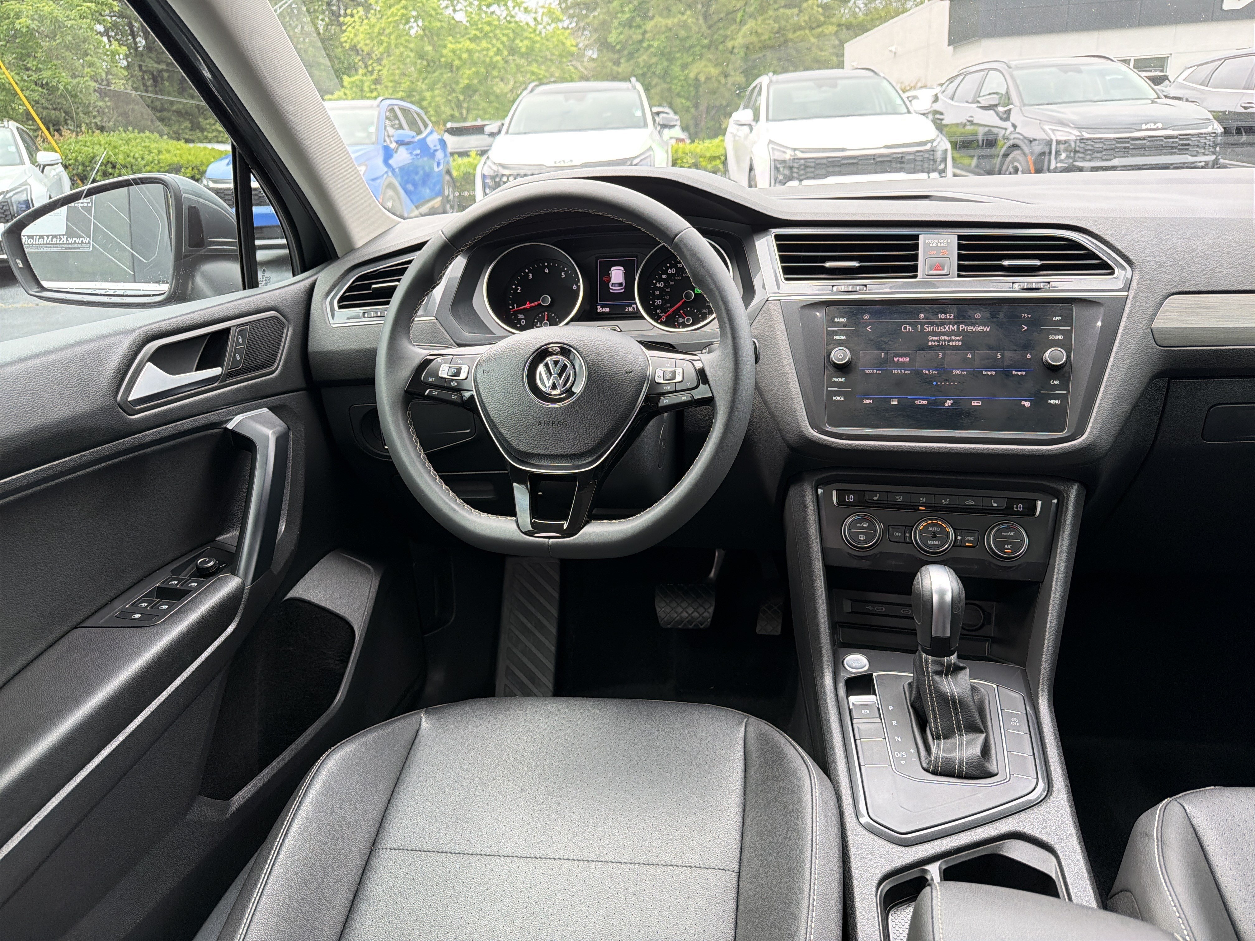 Used 2021 Volkswagen Tiguan SE FWD image 21