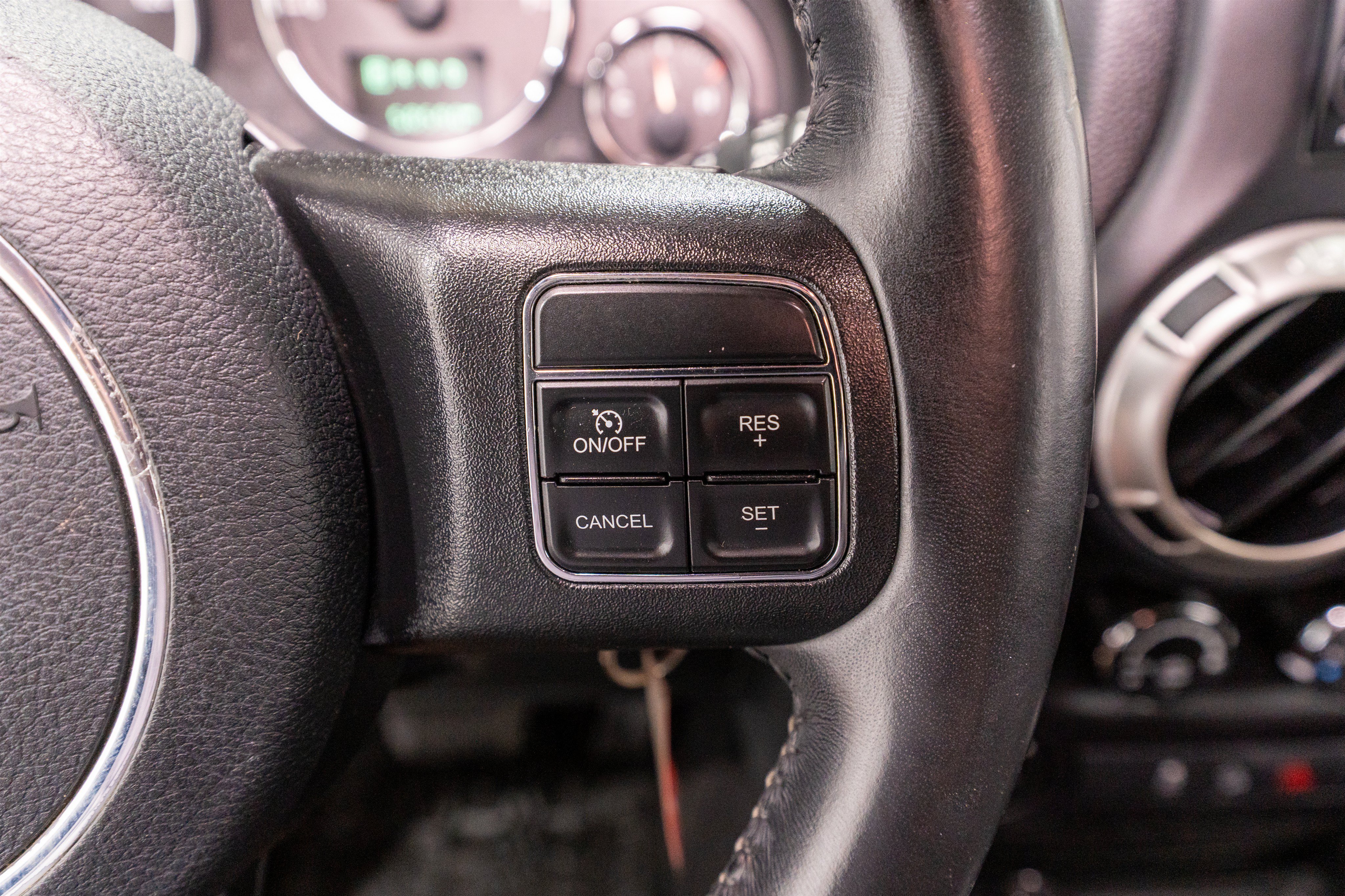 Used 2017 Jeep Wrangler Unlimited Sahara w/ Connectivity Group AWD/4WD image 24