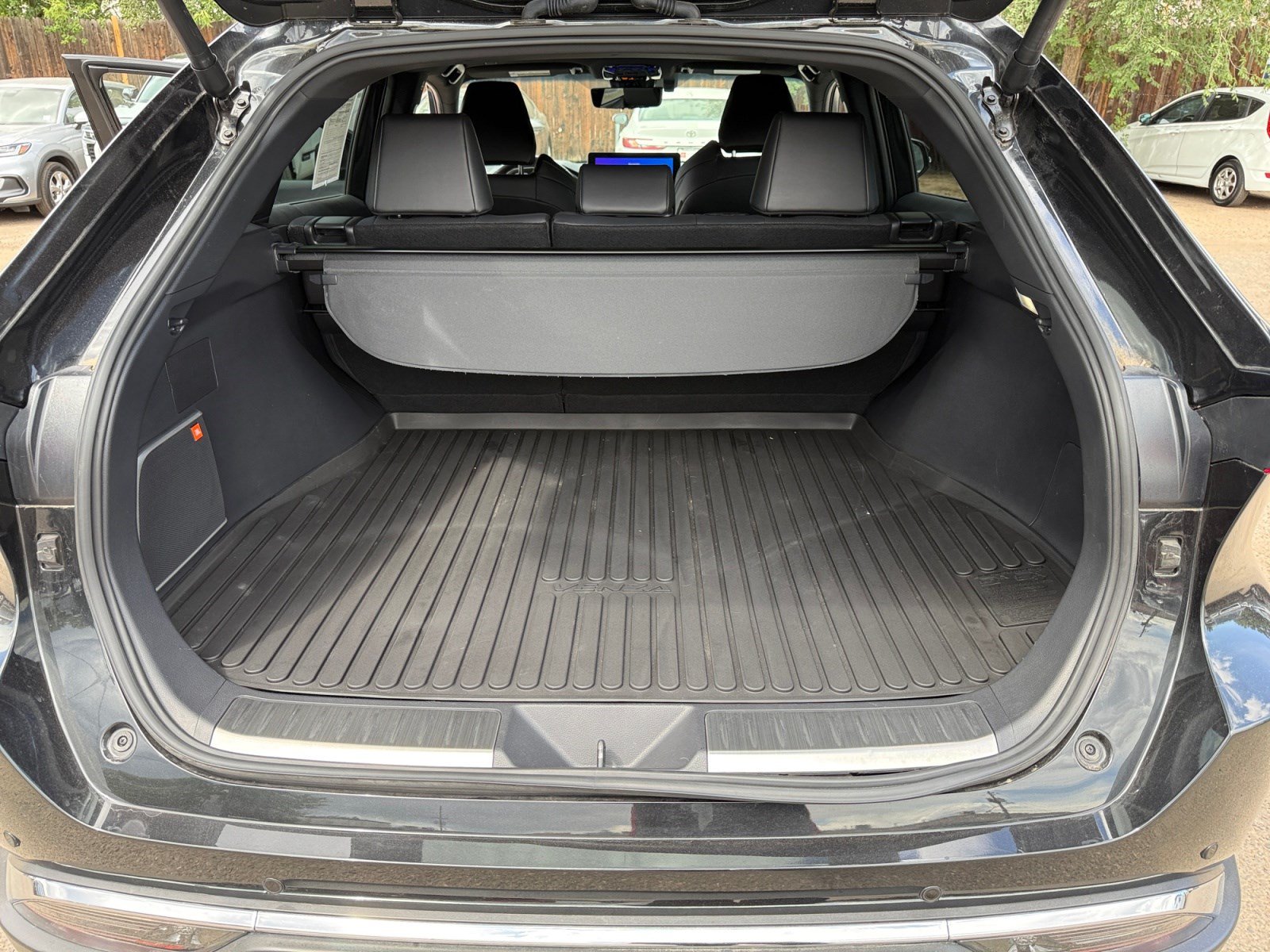 Certified 2024 Toyota Venza Limited AWD/4WD image 32