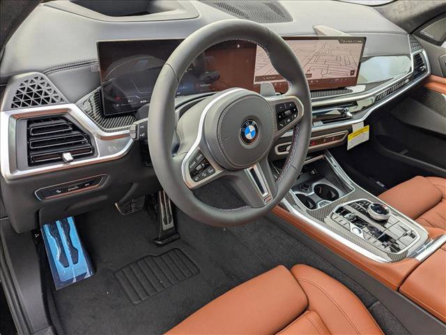 Used 2025 BMW X7 M60i image 3