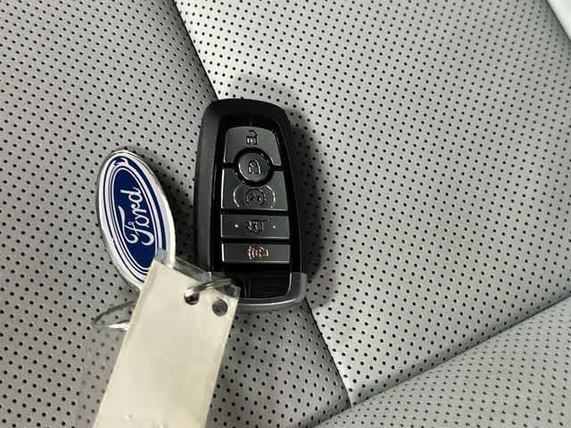 Used 2025 Ford Explorer Platinum w/ Ultimate Package AWD/4WD image 33