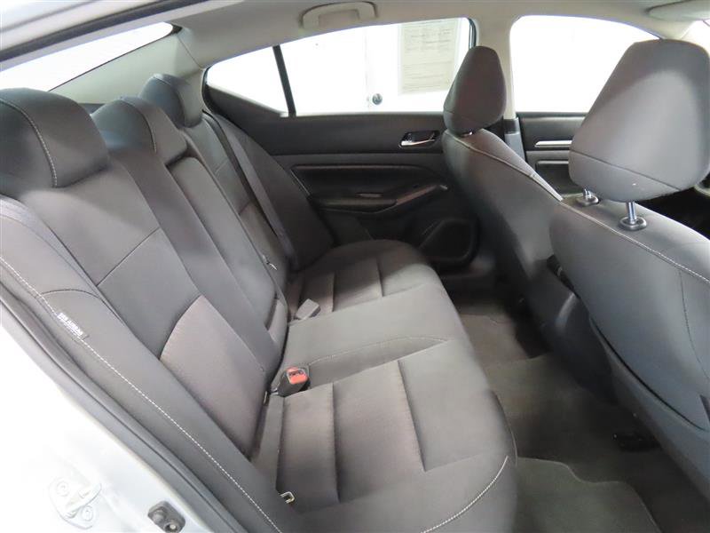 Used 2022 Nissan Altima 2.5 SV FWD image 33