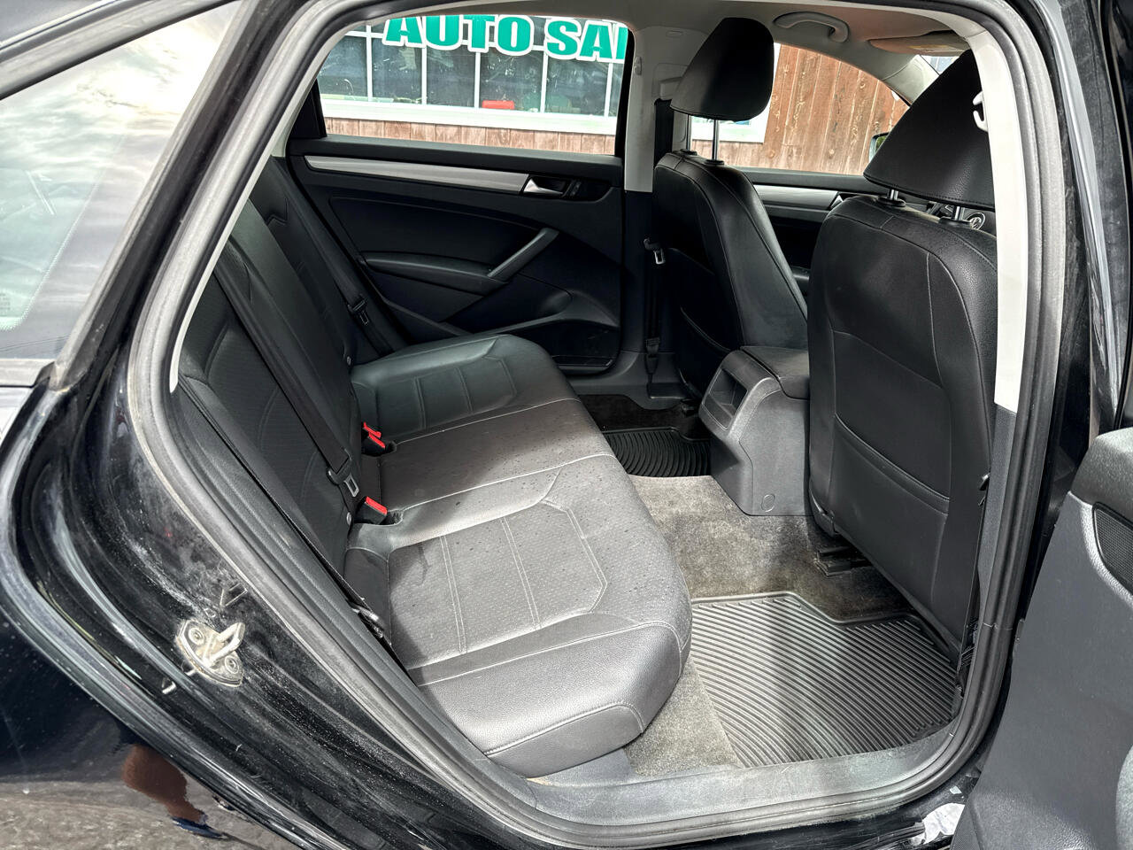 Used 2015 Volkswagen Passat 1.8T image 10