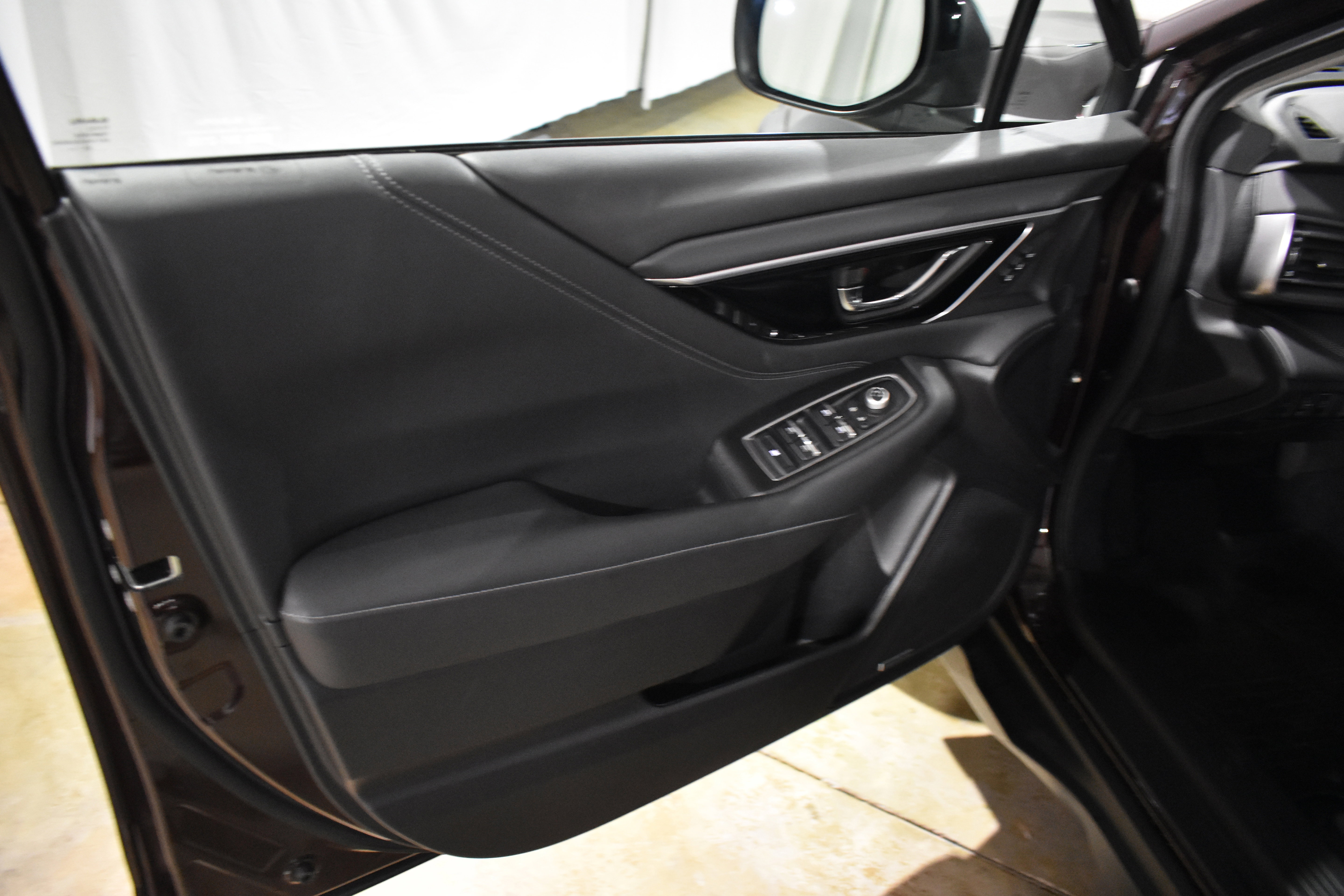 Used 2025 Subaru Outback Limited image 23