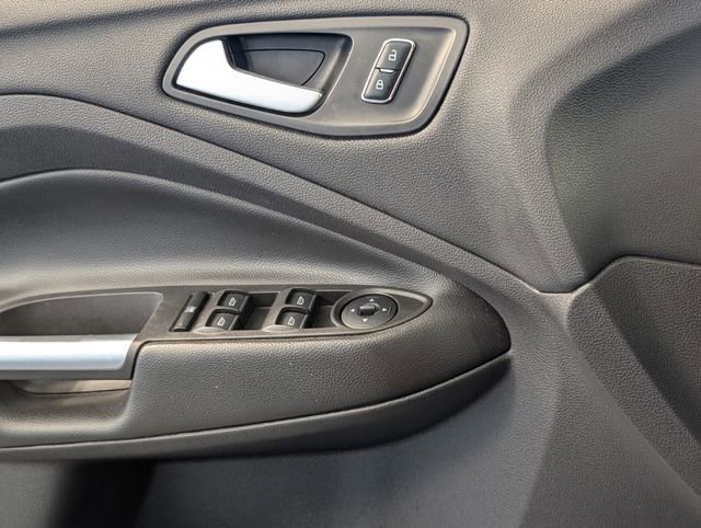 Used 2016 Ford Escape SE image 27