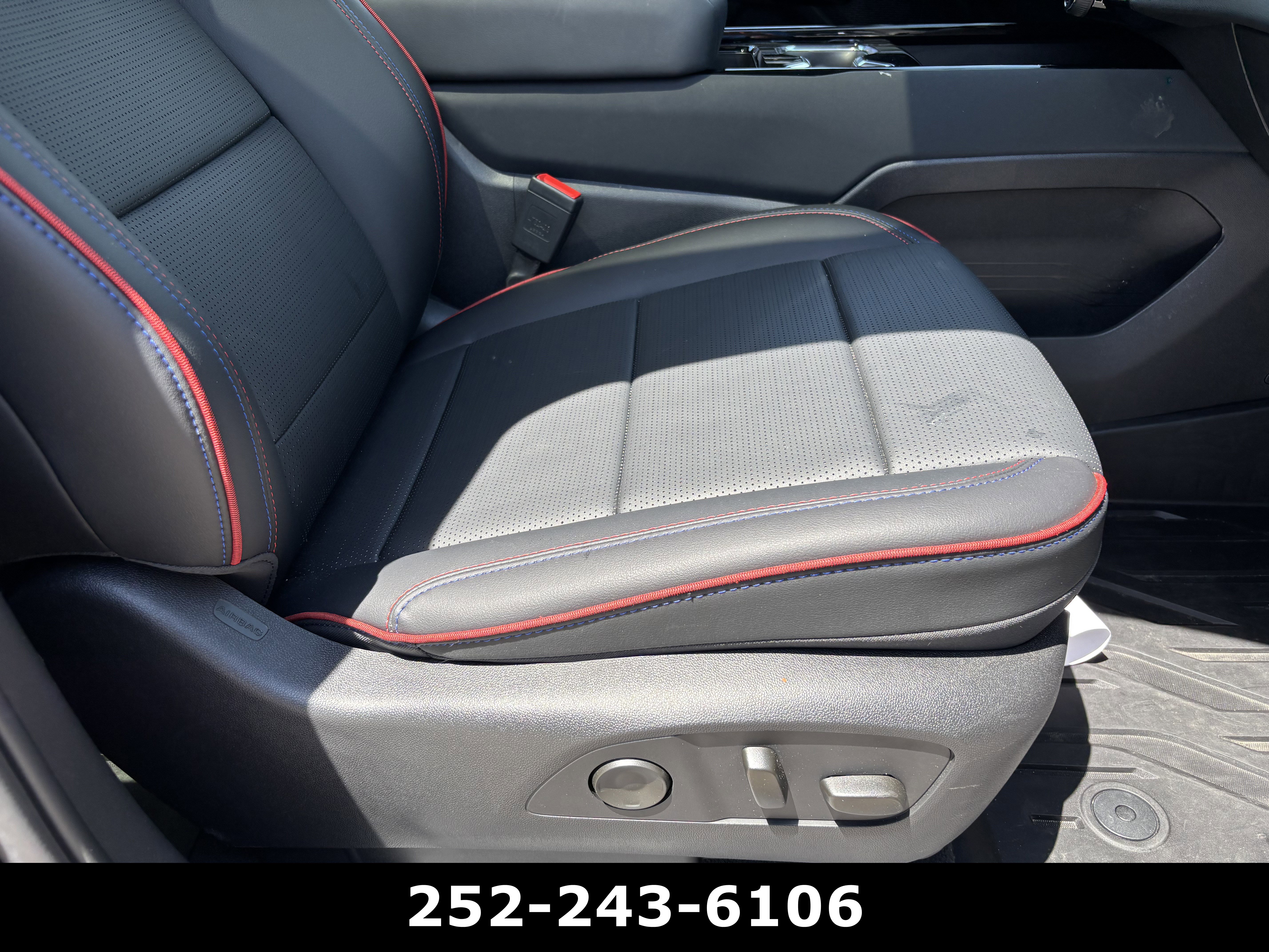 Used 2025 Chevrolet Silverado EV RST AWD/4WD image 8