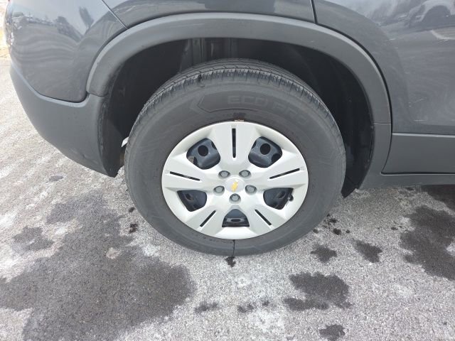 Used 2016 Chevrolet Trax LS image 5
