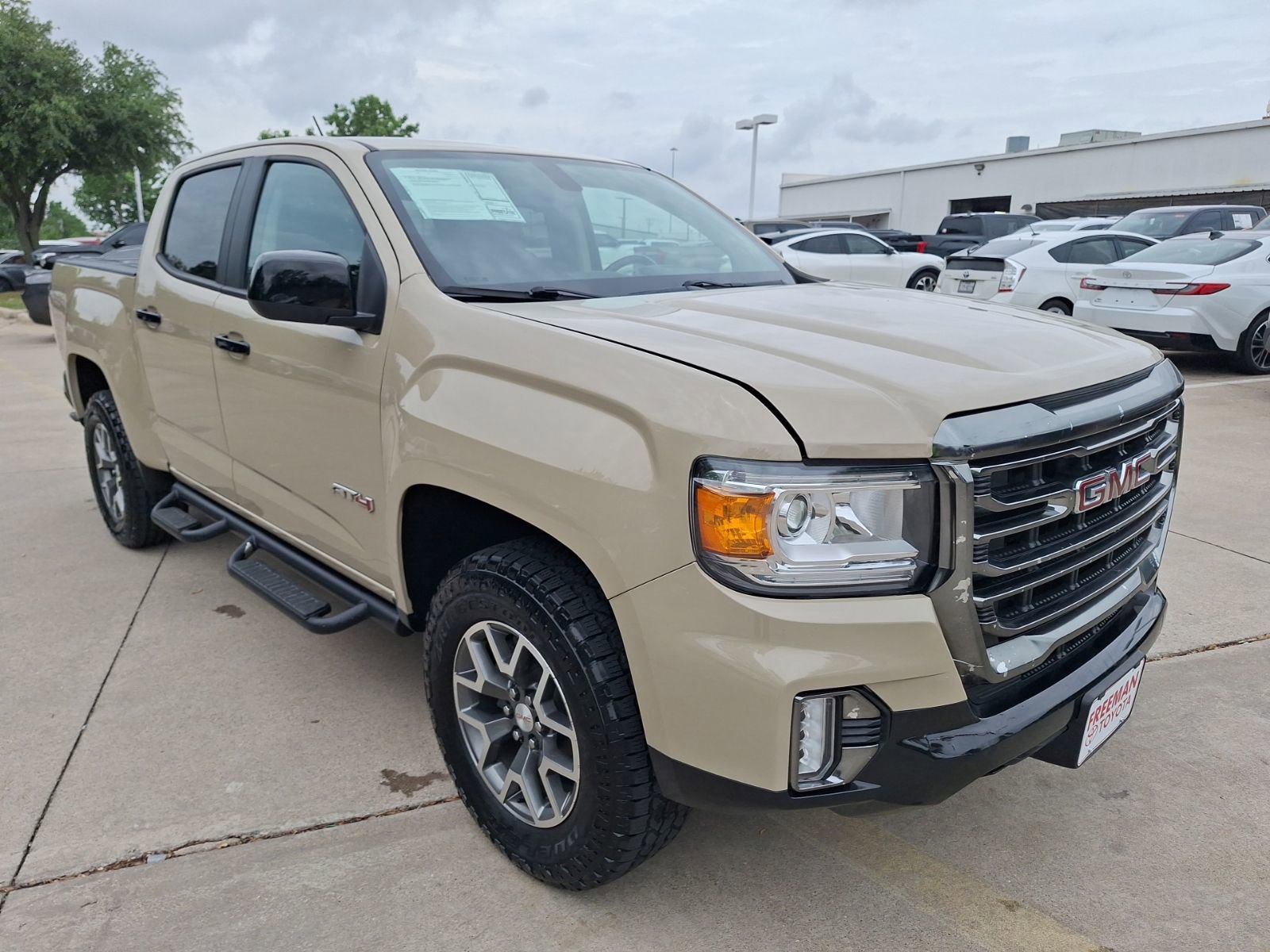 Used 2022 GMC Canyon AT4 AWD/4WD image 8