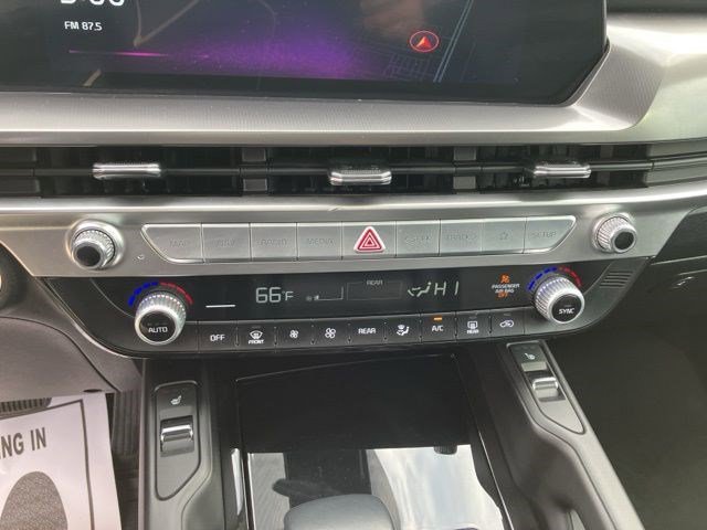 Used 2025 Kia Telluride S image 20