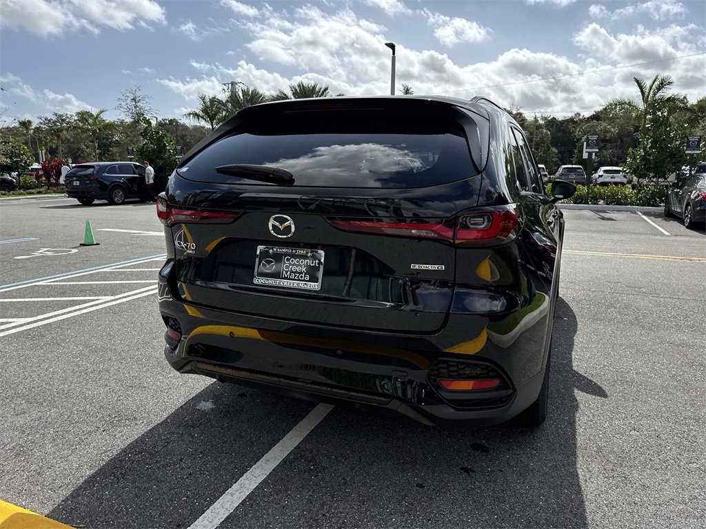 Certified 2025 MAZDA CX-70 3.3 Turbo w/ Preferred Package image 26