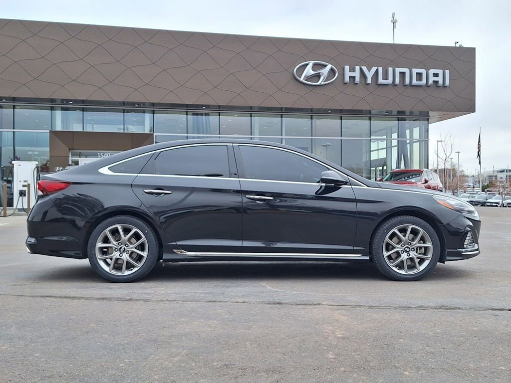 Used 2018 Hyundai Sonata Limited image 2