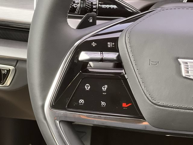 New 2027 Cadillac Vistiq Luxury w/ LPO, Premium Carpet Package AWD/4WD image 12