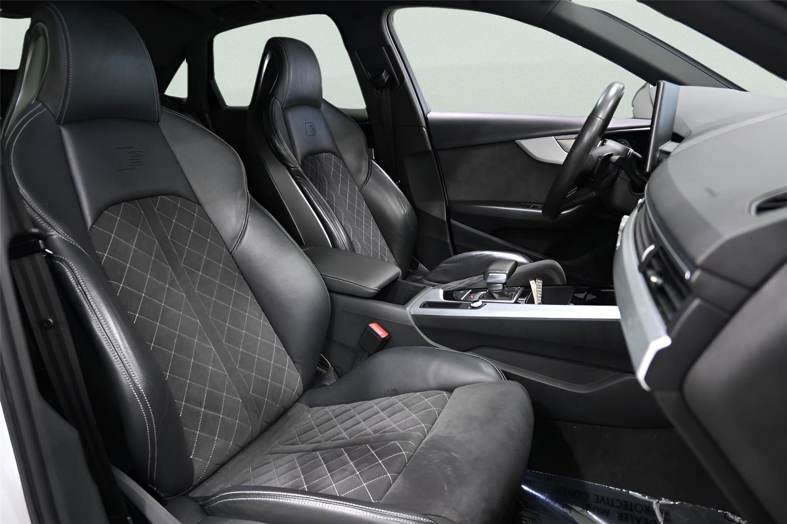 Used 2021 Audi S4 Premium w/ Convenience Package image 21