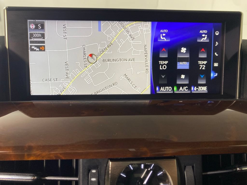 Used 2021 Lexus LX 570 4WD w/ Luxury Package image 19