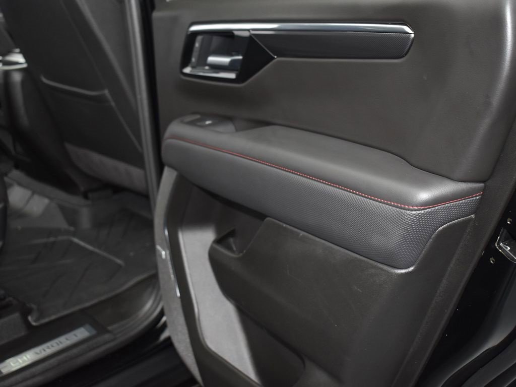 Used 2025 Chevrolet Tahoe RST w/ Comfort Package image 12