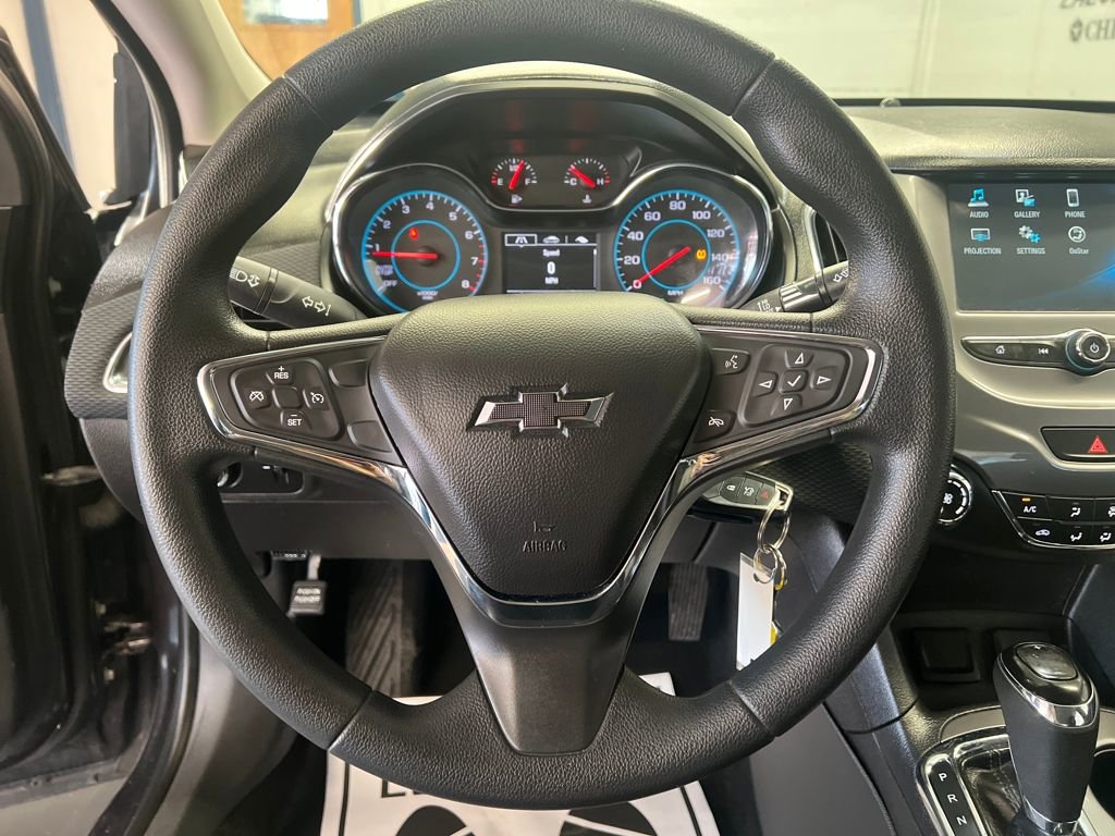 Used 2016 Chevrolet Cruze LT image 21