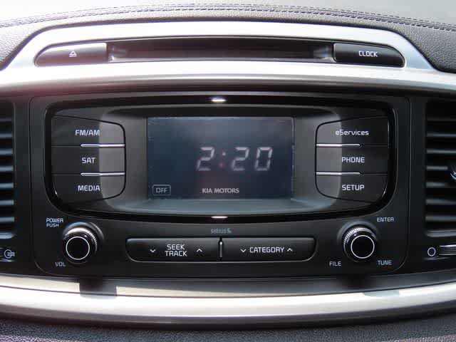 Used 2016 Kia Sorento AWD w/ LX Convenience Package image 21