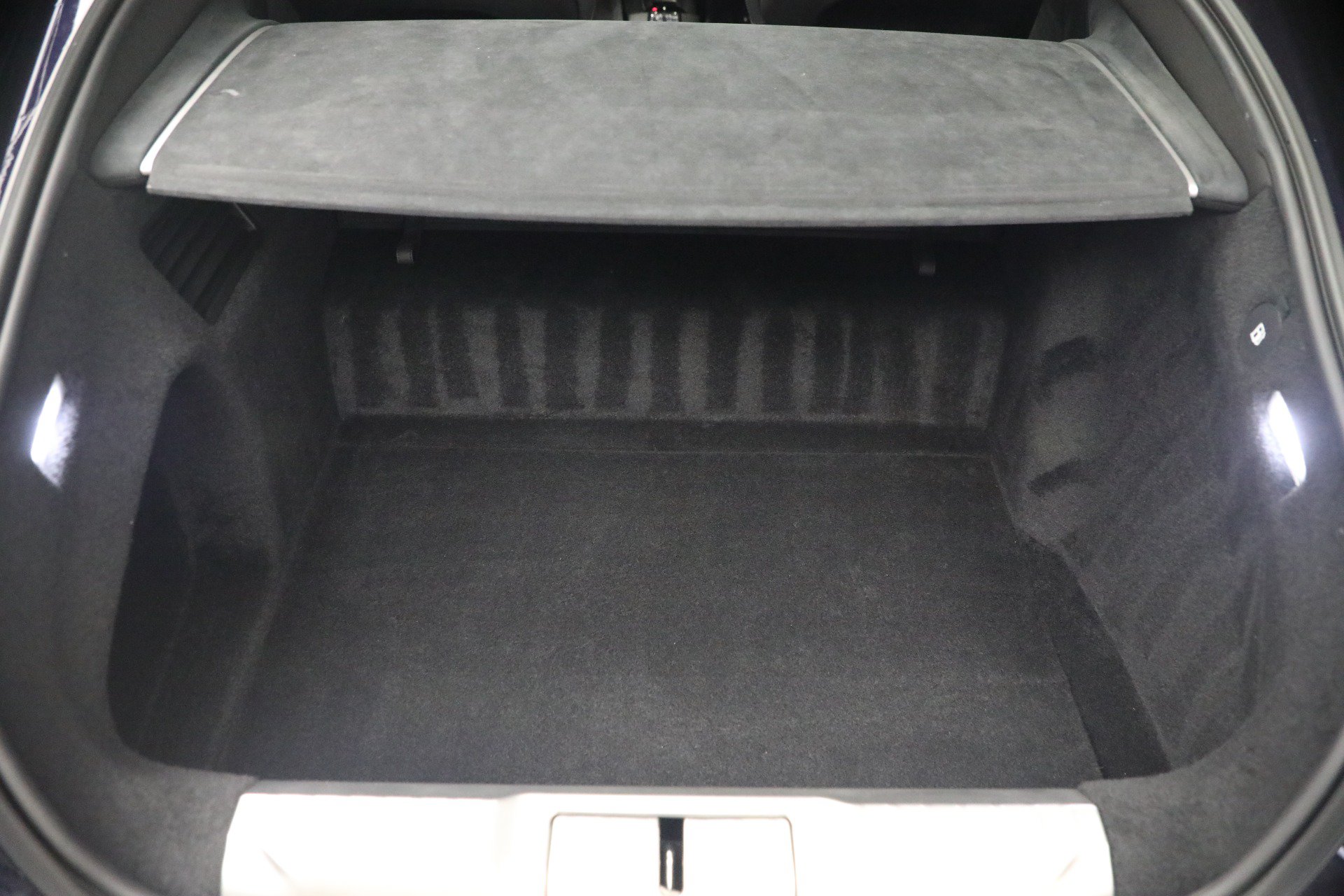 Used 2025 Ferrari 12Cilindri RWD image 30