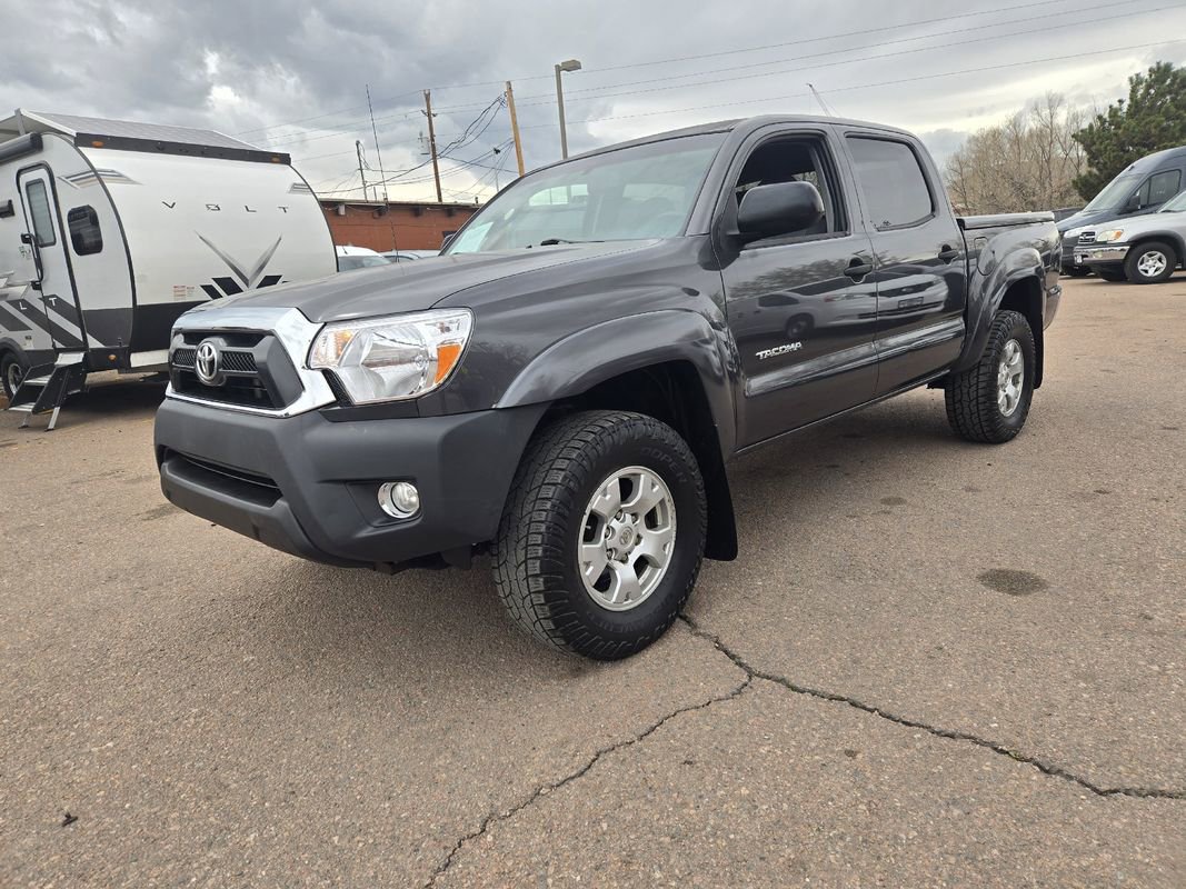 Used 2012 Toyota Tacoma 4x4 Double Cab w/ SR5 Pkg image 3