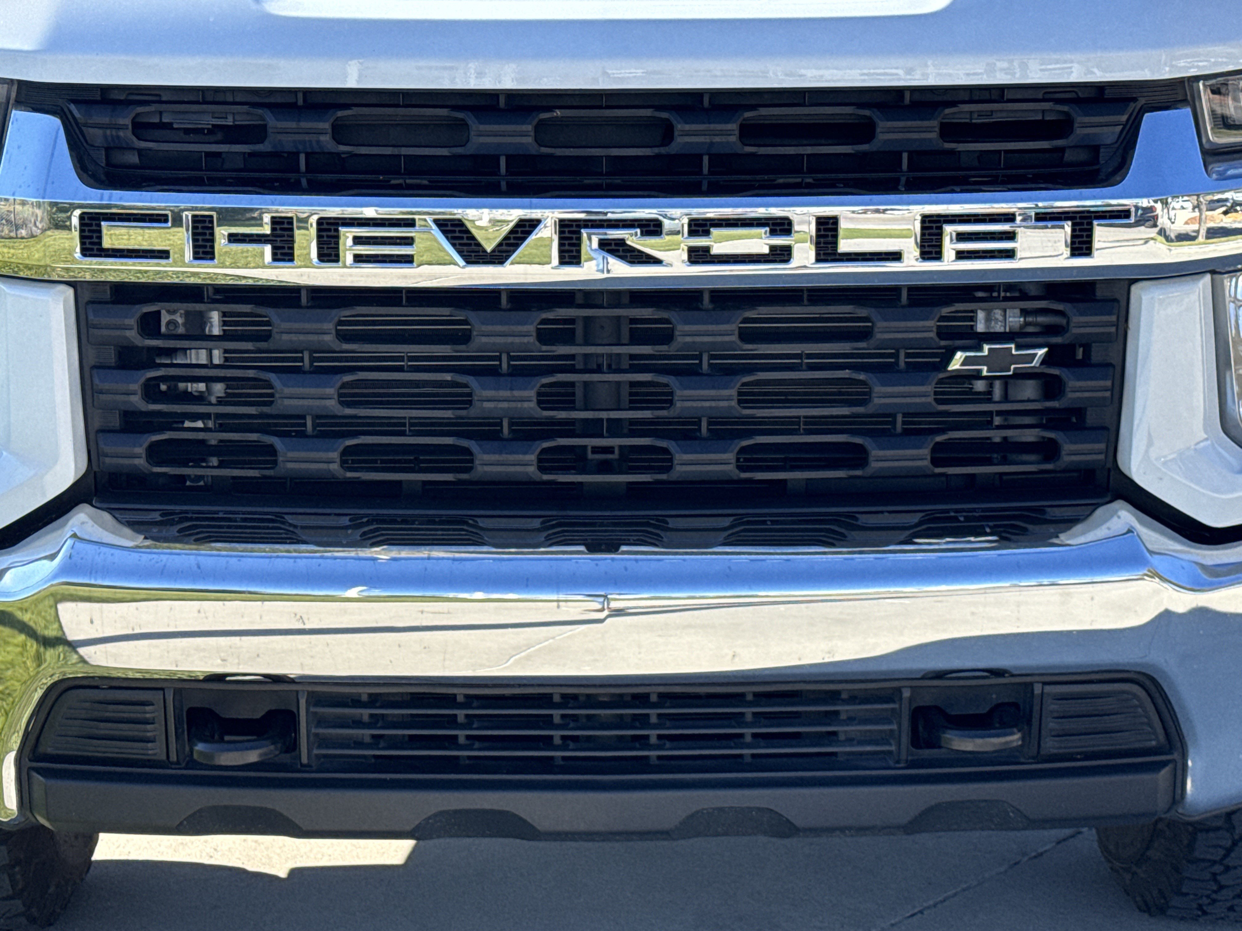 Used 2022 Chevrolet Silverado 3500 LT AWD/4WD image 9