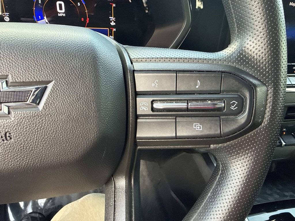 Used 2023 Chevrolet Colorado Trail Boss AWD/4WD image 36