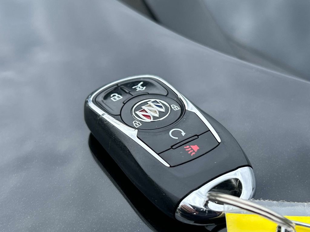 Used 2024 Buick Enclave Premium image 11