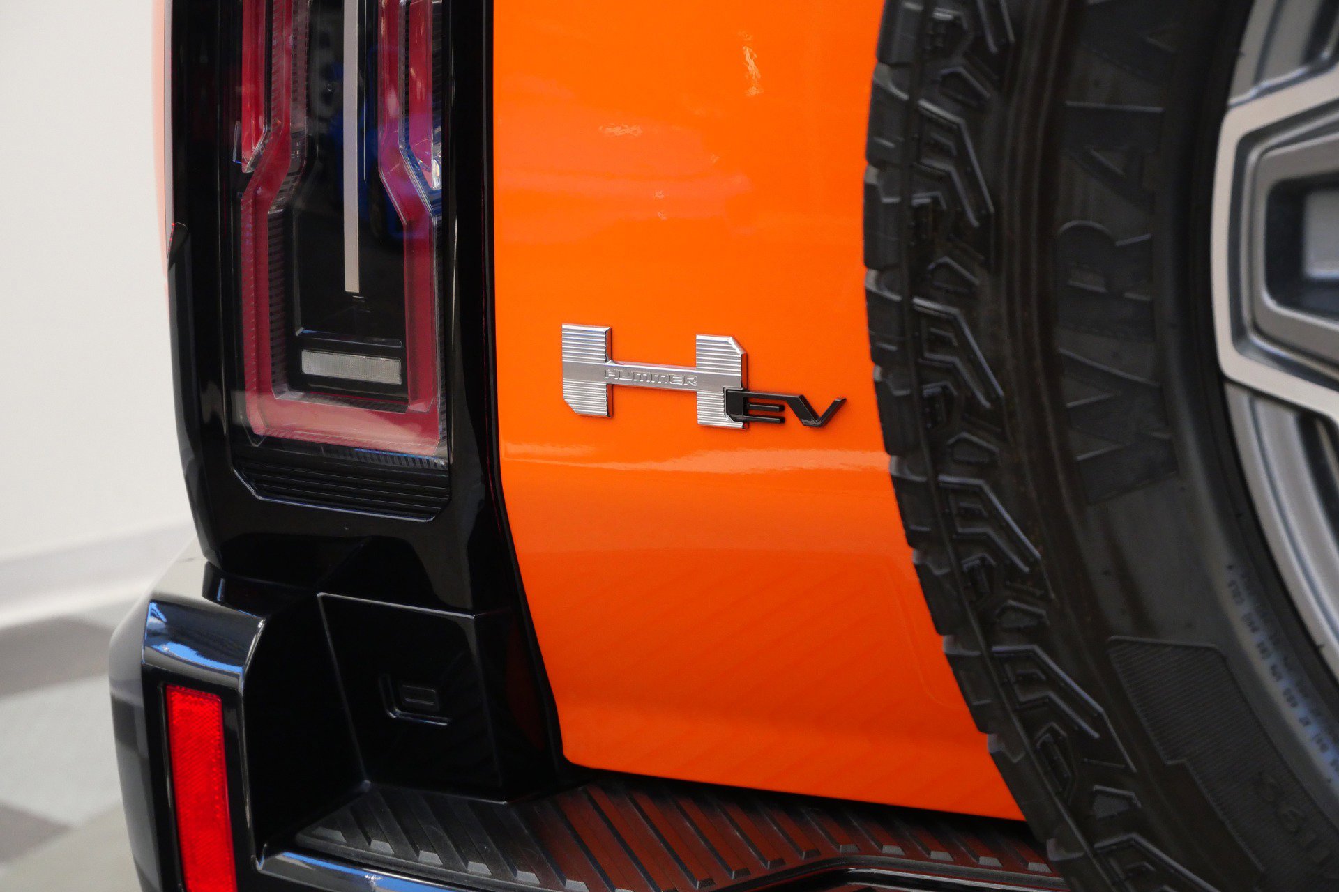 Used 2024 GMC Hummer EV 3X image 44