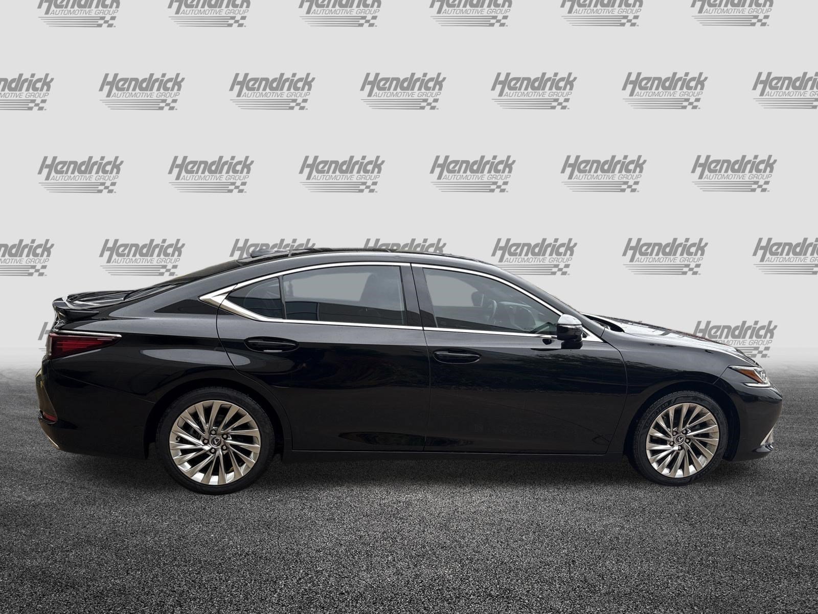 Certified 2023 Lexus ES 350 w/ Accessory Package (Z2) FWD image 11