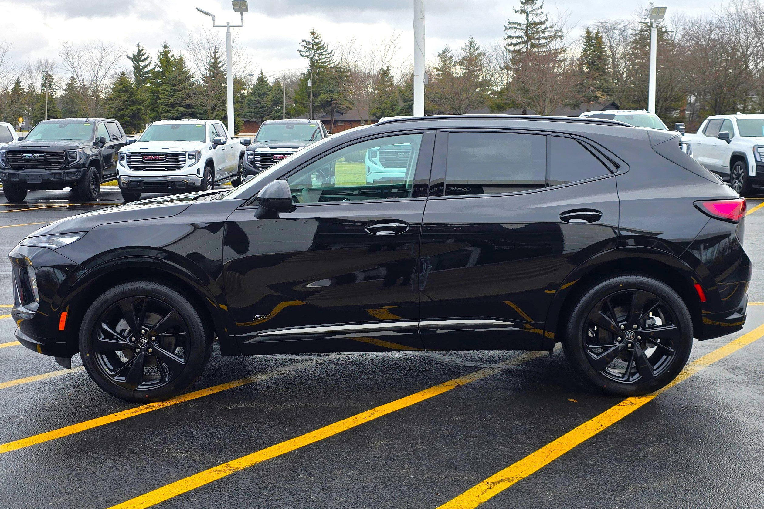 New 2026 Buick Envision Sport Touring image 5