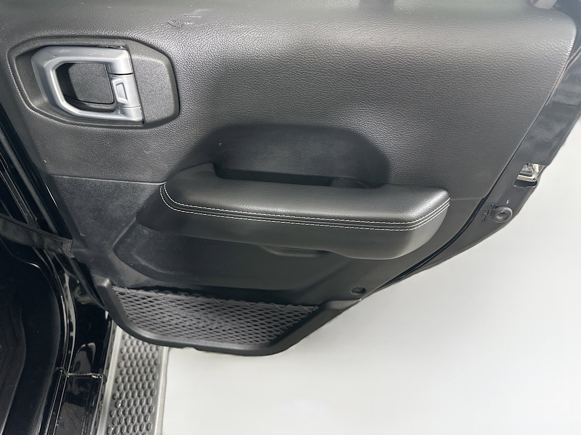 Used 2021 Jeep Wrangler Unlimited Sahara image 28