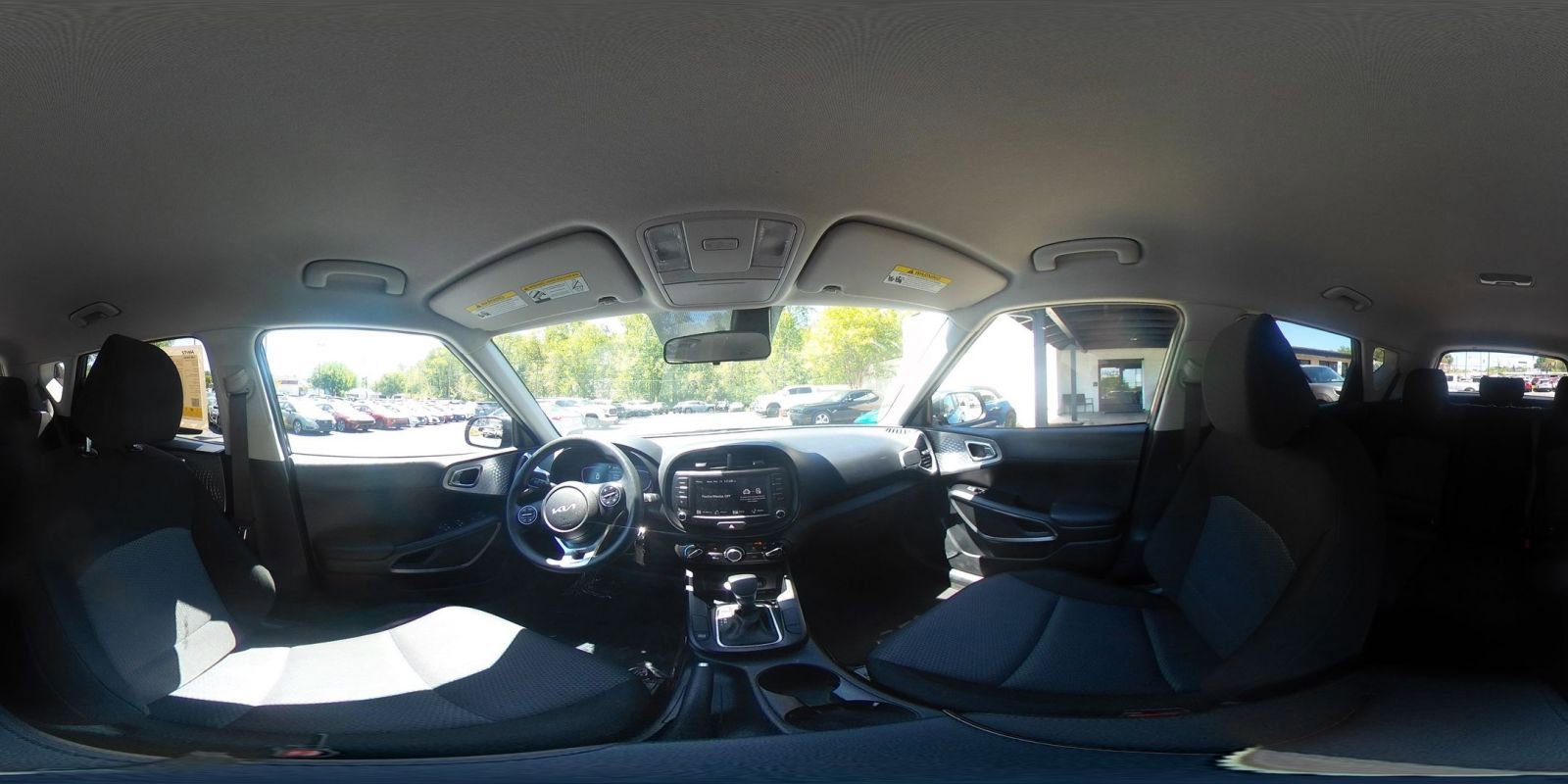 Used 2025 Kia Soul LX w/ LX Technology Package image 37