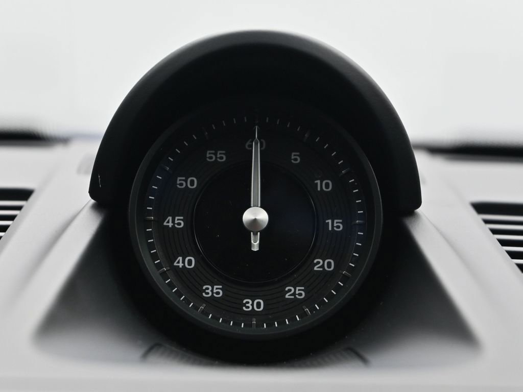 Certified 2025 Porsche 911 Carrera image 10