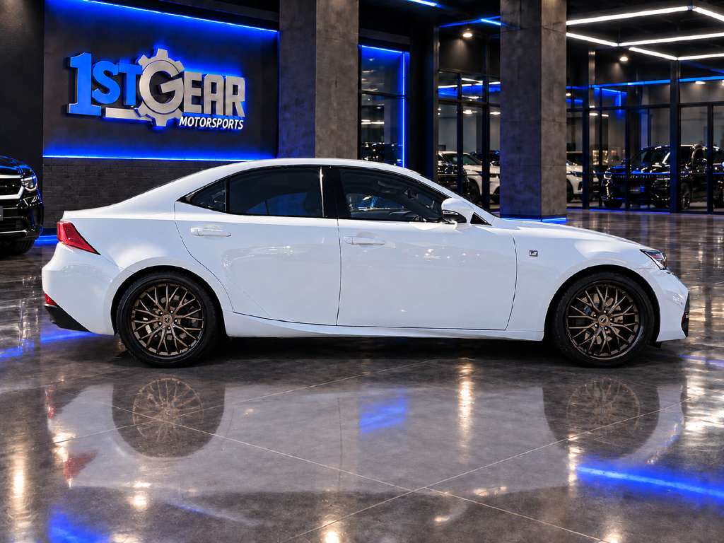 Used 2018 Lexus IS 350 AWD image 5