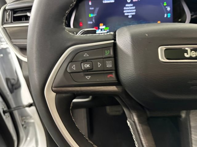 Used 2023 Jeep Grand Cherokee 4WD 4xe image 15