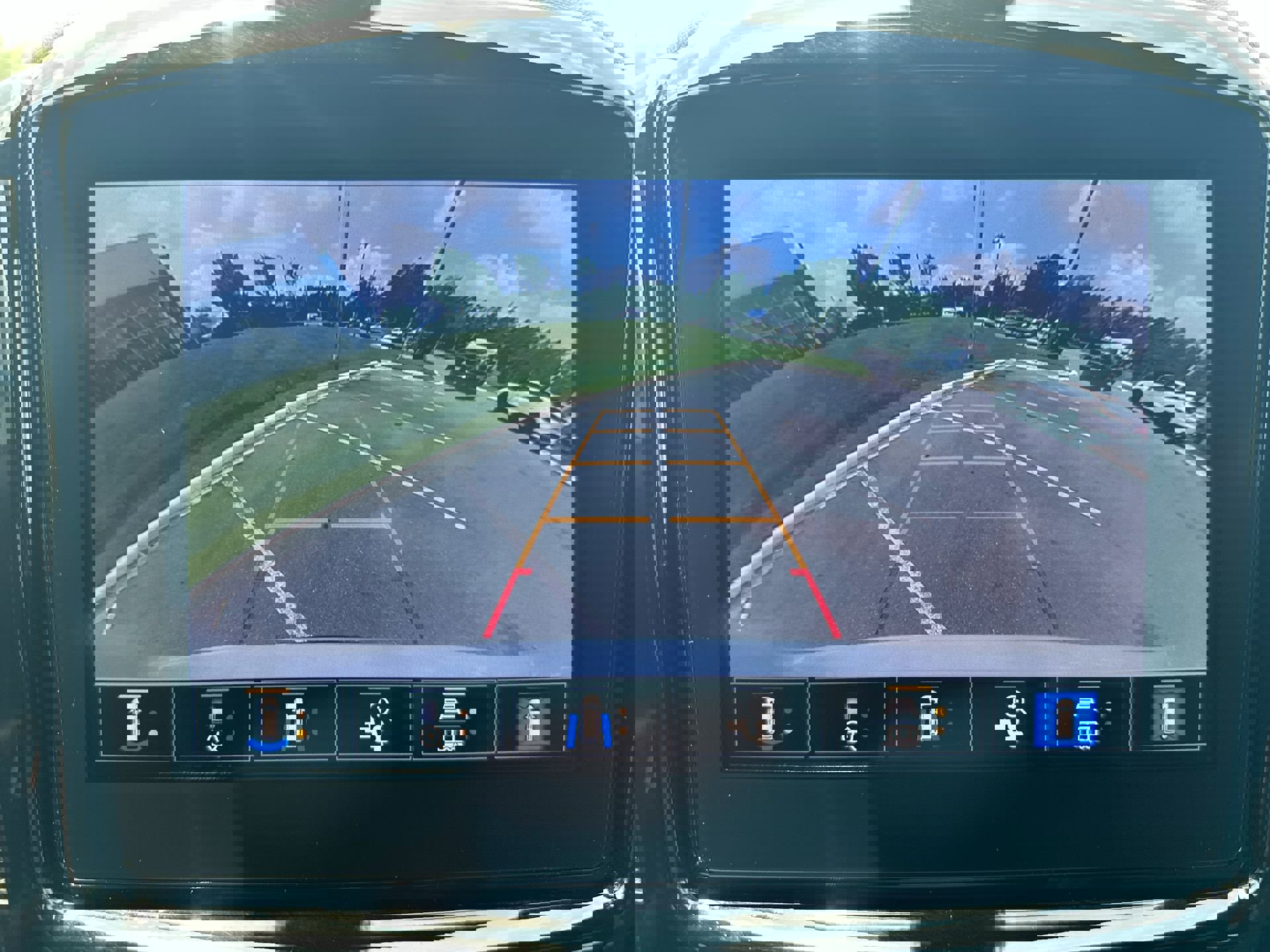 Certified 2023 Chevrolet Traverse Premier w/ Redline Edition image 12