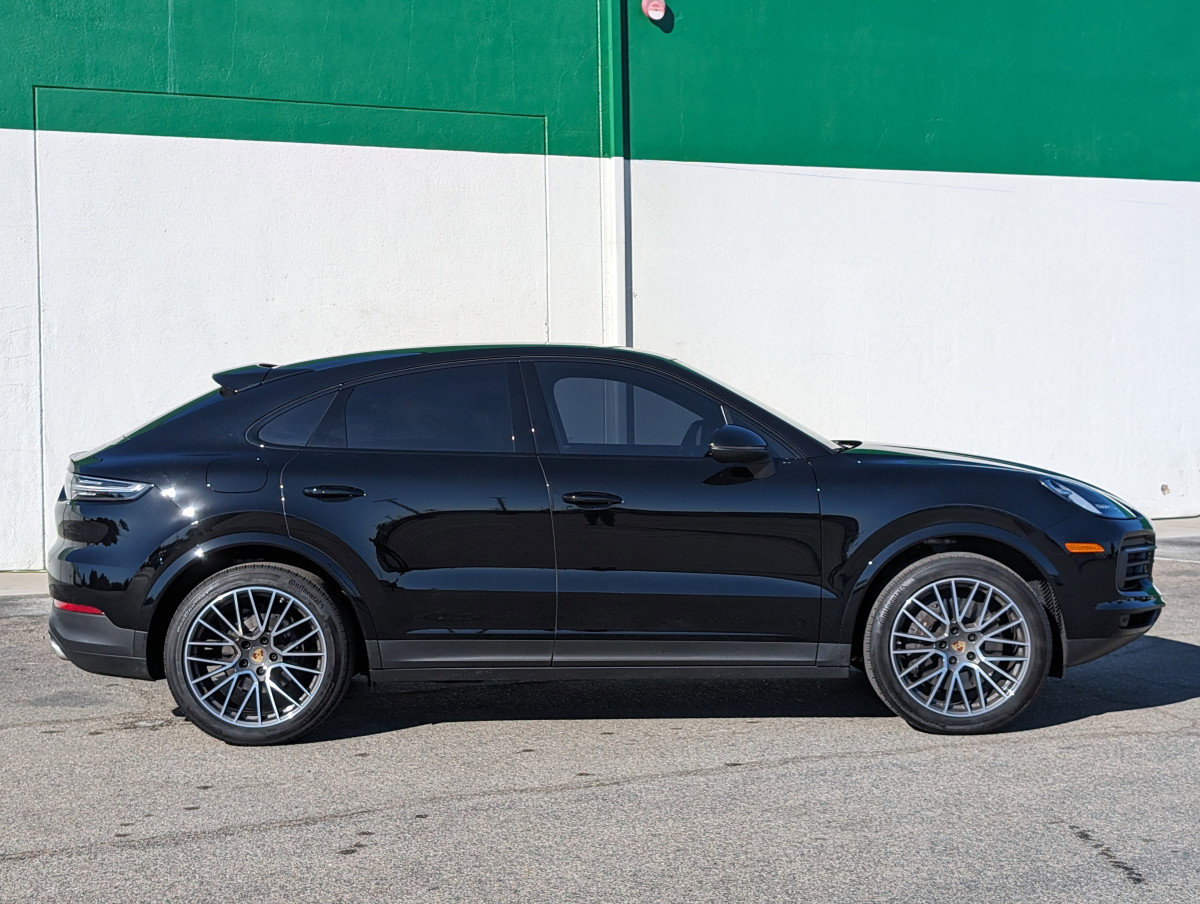 Used 2023 Porsche Cayenne Coupe image 9