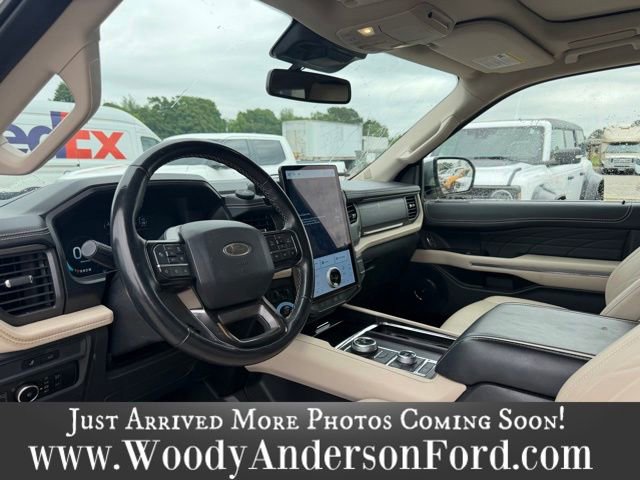 Used 2023 Ford Expedition Max Platinum AWD/4WD image 8