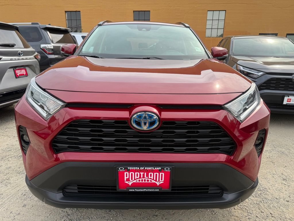 Certified 2021 Toyota RAV4 XLE AWD/4WD image 3