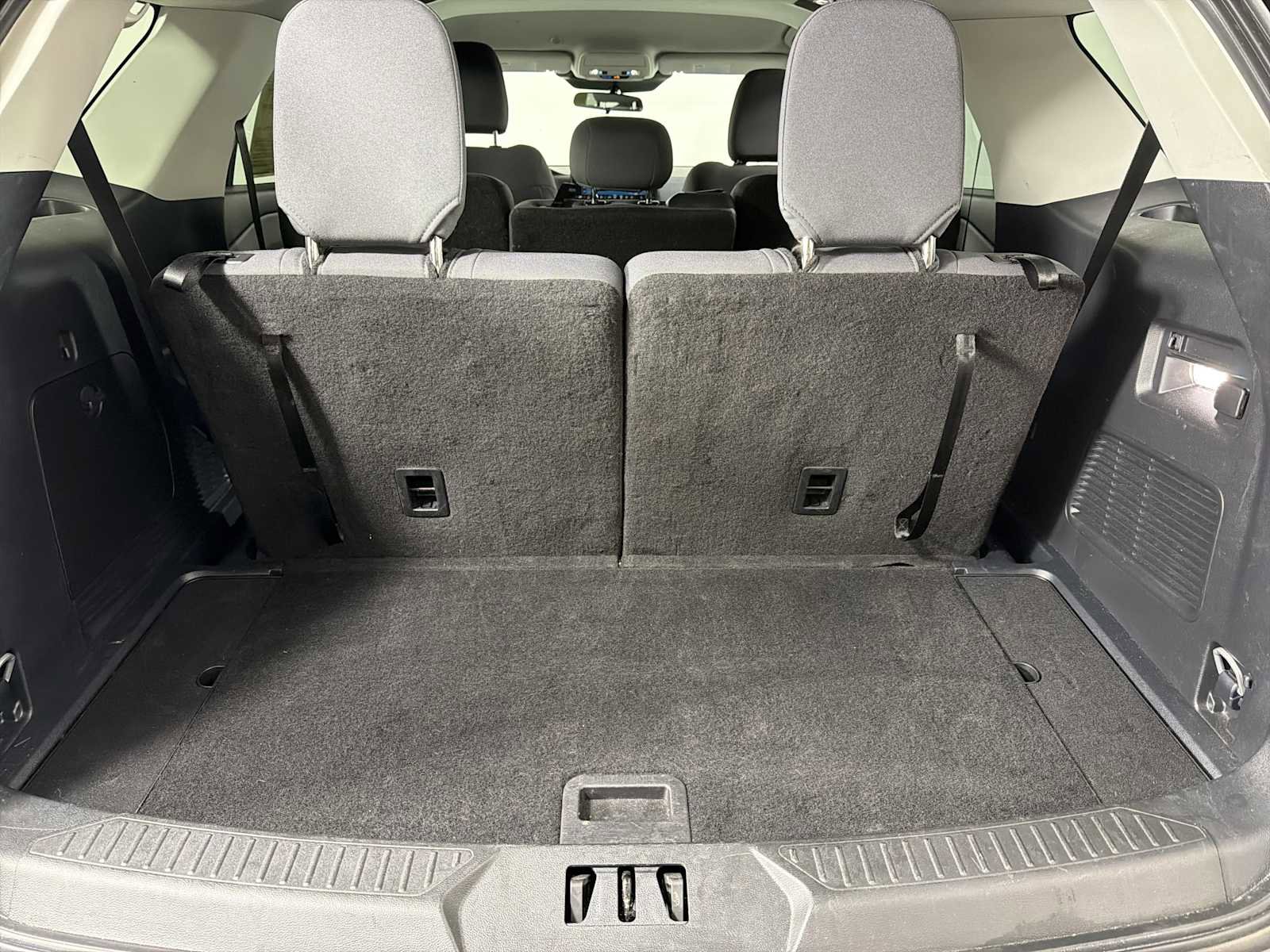 Used 2025 Ford Explorer Active image 34