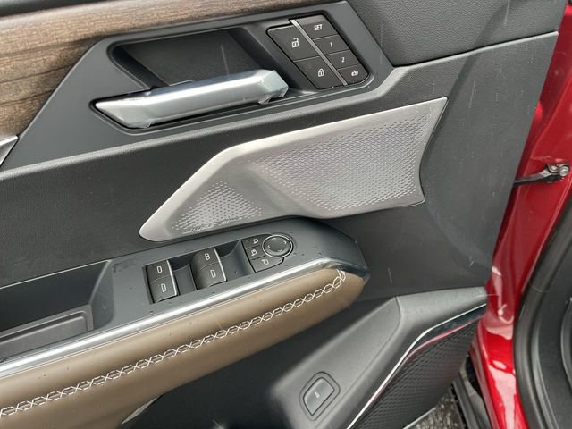 New 2026 GMC Acadia Denali Ultimate w/ LPO, Floor Liner Package image 13