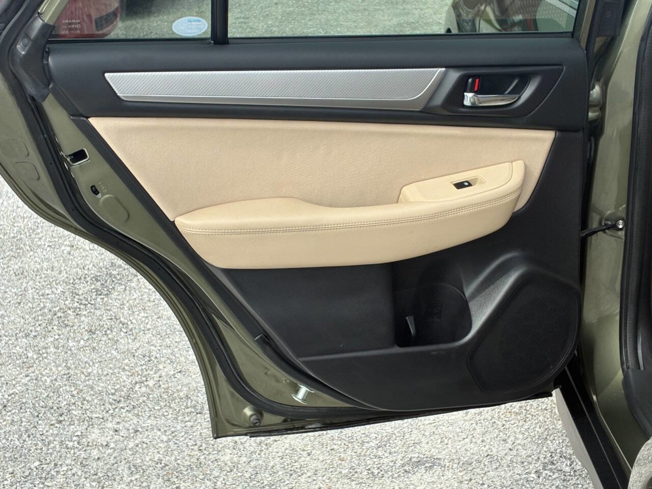 Used 2016 Subaru Outback 2.5i Premium image 21