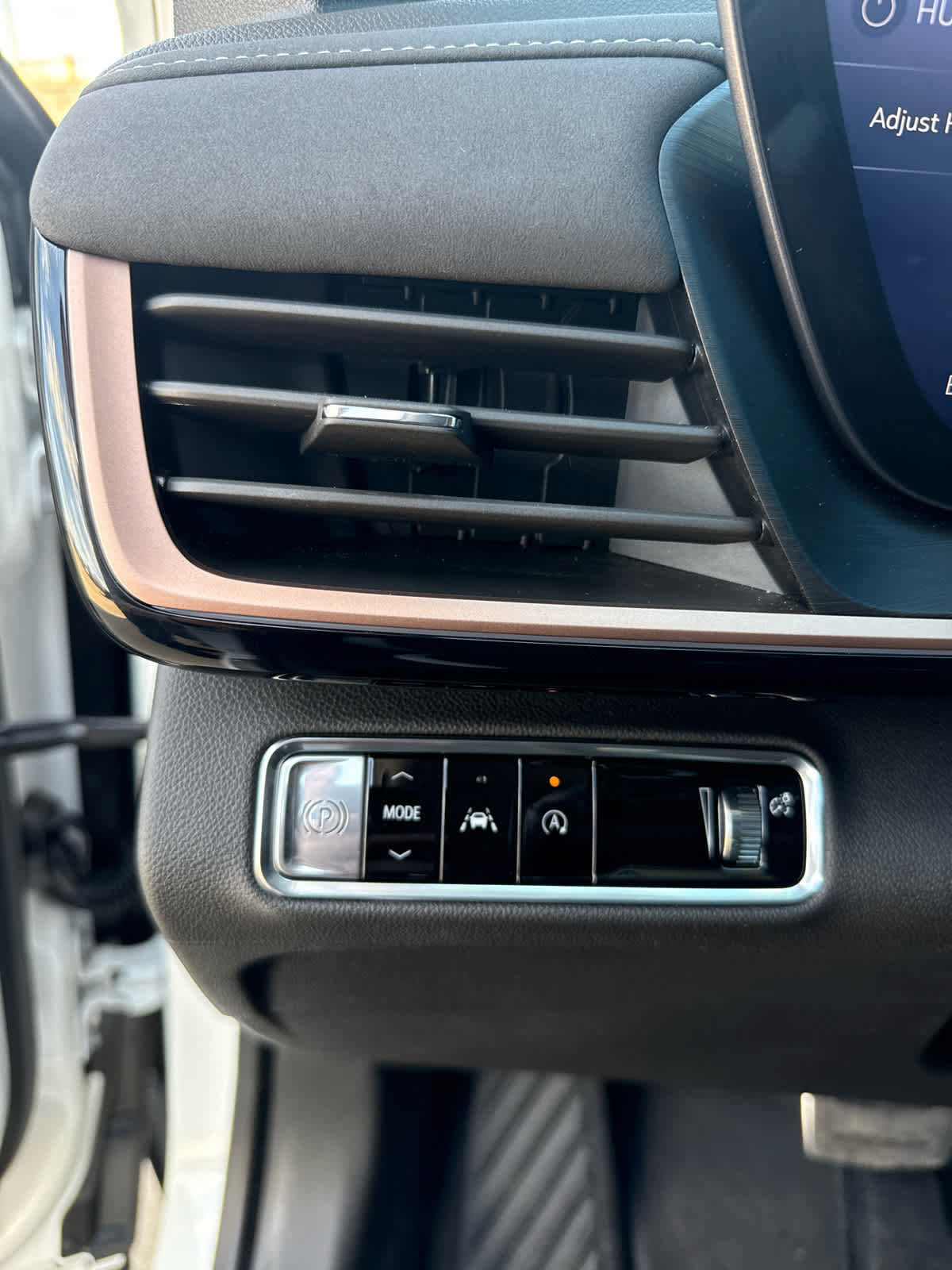 Used 2024 Buick Envision Sport Touring image 14